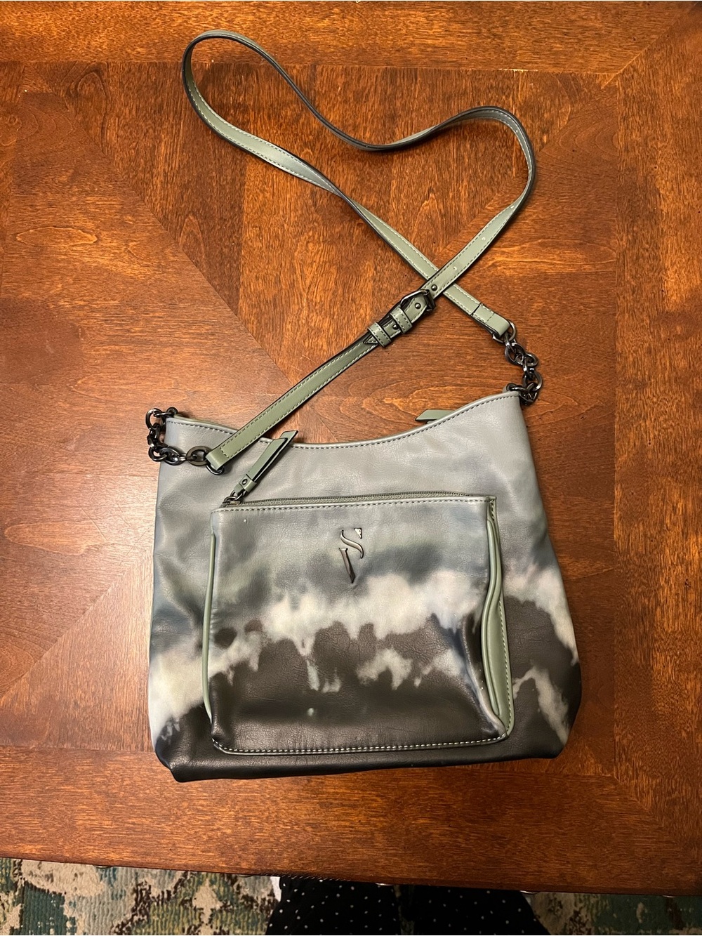 Simply Vera Vera Wang Women's Crossbody Bag in Sage Green and Marble Pattern